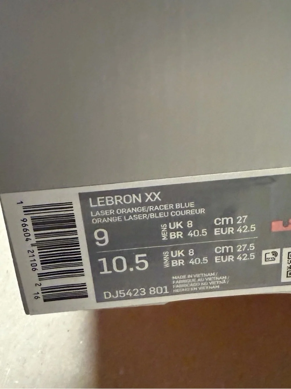 Nike LeBron 20 James Gang Men’s size 9 Basketball Shoes NEW!